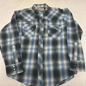 Wrangler Men's Navy and Cream Plaid Button Down Shirt
